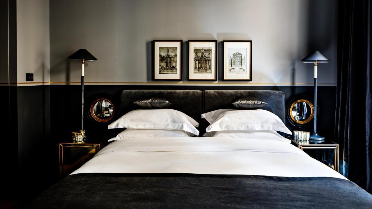 Monsieur George Hotel & Spa - Champs-Elysees Παρίσι Εξωτερικό φωτογραφία A room at the Hotel Axelmannstein